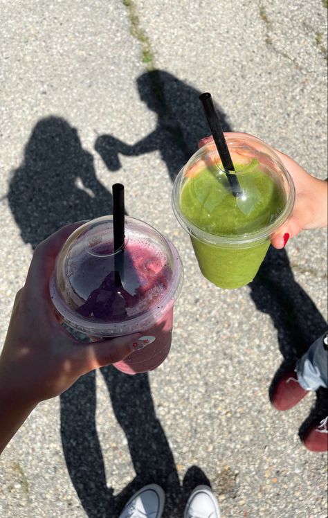 pink berry and green smoothies Smoothie Pictures Aesthetic, Smoothie Date Aesthetic, Green Smoothie Aesthetic, Smoothie Aesthetic, Smoothie Recipies, 2024 Photo, High Protein Smoothies, Birthday Plans, Aesthetic Cafe