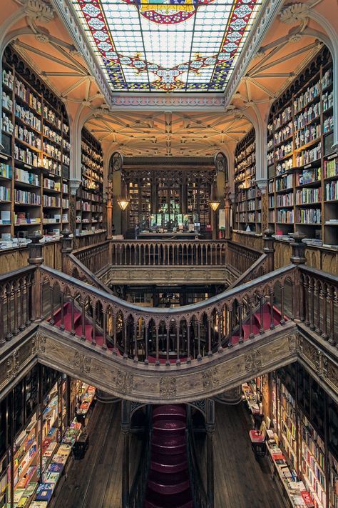 London Bookstore, Livraria Lello, World Library, Indie Bookstore, London Vibes, Bookstore Cafe, Gothic Buildings, Modern Store, Beautiful Library