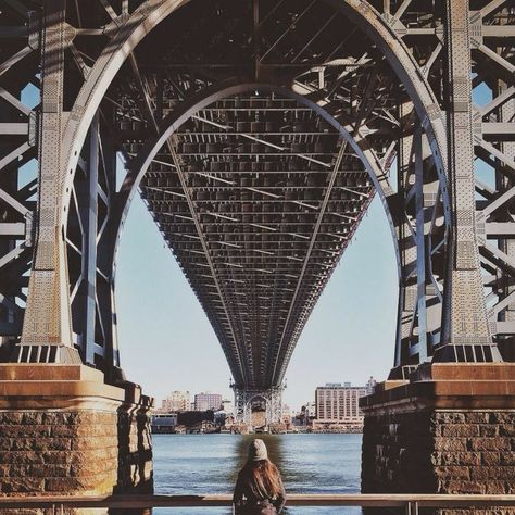 Williamsburg Bridge, People Search, City That Never Sleeps, Concrete Jungle, City Photography, A Bridge, New York State, Belle Photo, Wonders Of The World