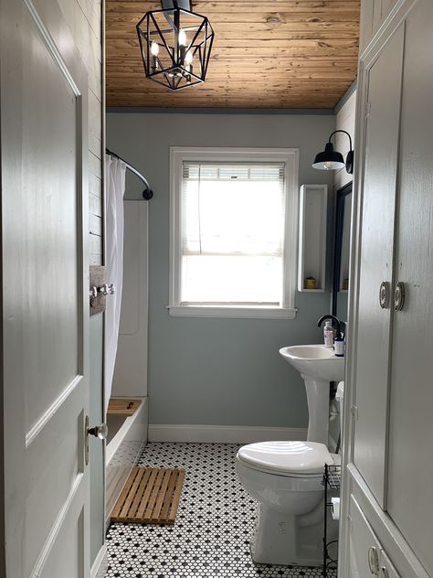 Hexagon tile, wood plank ceilings, small farmhouse bathroom! Bathroom Ideas Wood Ceiling, Small Hexagonal Tiles Bathroom, Wood Shiplap Ceiling Bathroom, Shiplap On Bathroom Ceiling, Bathroom Pine Ceiling, Half Bath Ceiling Ideas, Wood On Ceiling Bathroom, Bathroom With Cedar Ceiling, Bathroom Plank Ceiling