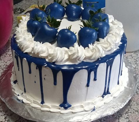 Cake With Strawberries, Blue Cakes, Strawberry Cakes, Strawberries, Cake, Birthday, Blue, Quick Saves