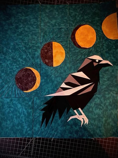 FPP Crows and Moon Phases Quilt Block Foundation Paper Piece - Etsy Fpp Patterns Free, Celtic Paganism, Block Foundation, Quilt Animals, Moon Quilt, Modern Quilt Blocks, Paper Pieced Quilt Patterns, Paper Pieced Quilt, Animal Quilts