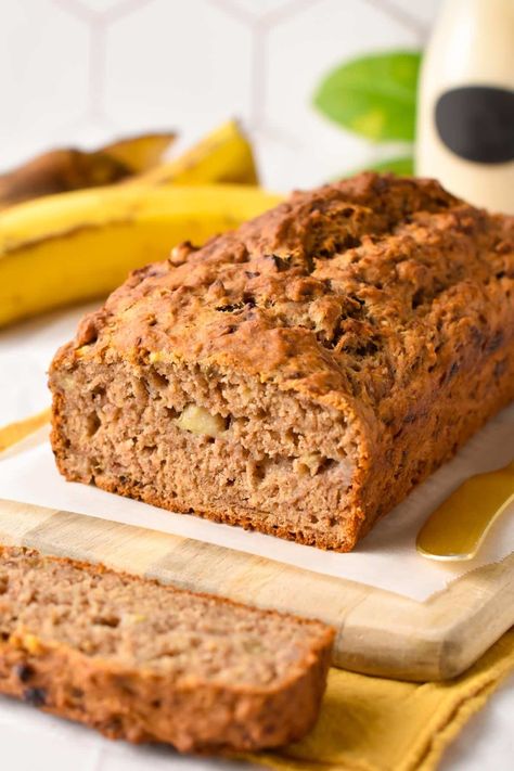 This No Sugar Added Banana Bread is simply the most simple, healthy banana bread recipe ever! If you have ripe bananas sitting on your kitchen counter, this is the banana bread recipe you need. Banana Recipes No Sugar, Banana Bread Recipe No Sugar, Bread Recipe No Sugar, Banana Bread No Sugar, Banana Bread No Eggs, Spelt Banana Bread, No Sugar Banana Bread, Low Sugar Banana Bread, Healthy Banana Bread Recipe