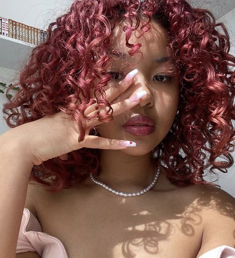 Red Shirt Curly Hair, Red Hair Color Over Brown, Pink Brown Curly Hair, Curly Hair Dye Highlights, Red Black Hair Curly, Blonde Curly Hair Pink Highlights, Red Wine Hair Color Curly, 3b Curly Hair Color Ideas, Black Cherry Ombre Hair