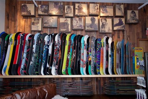 Burton Snowboard, Booth Inspiration, Snowboard Shop, Store Layout, Ski Shop, Burton Snowboards, Snow Sports, Snowboards, Shop Interior