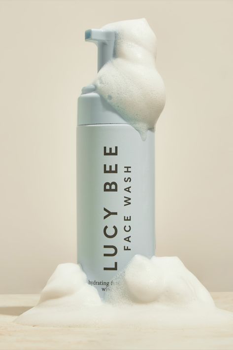 Image of Lucy Bee Hydrating Foam Face Wash with cloud like foam of product on the bottle packaging Foam Face Wash, Gentle Facial Cleanser, Foaming Facial Cleanser, Foaming Face Wash, Palm Oil Free Products, Skin Barrier, Facial Wash, Palm Oil, Post Workout