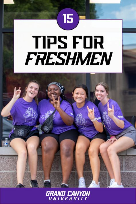 Keep reading to learn helpful tips for a college freshman that you can hold onto throughout your college experience! #GCUBlogs #HigherEducation #CollegeTips #University #Freshmen College Freshman, Freshman College, College Tips, College Experience, College Hacks, Helpful Tips, Higher Education, Making Friends, Helpful Hints