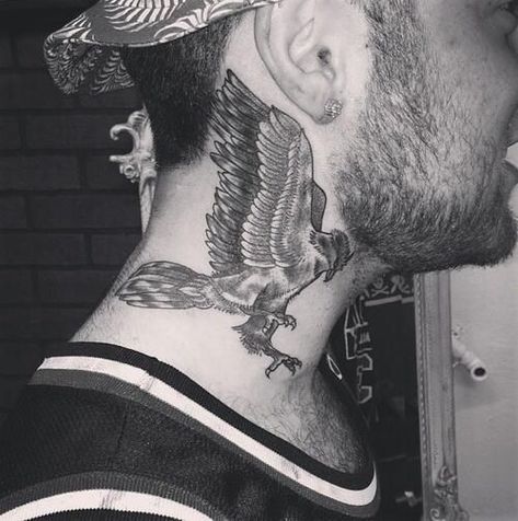 Mac Miller neck tattoo Mac Miller Songs, Mac Miller Quotes, Mac Miller Albums, Mac Miller Tattoos, Urban Tattoos, Tattoo Website, Tribute Tattoos, Mac Miller, Tattoos Gallery