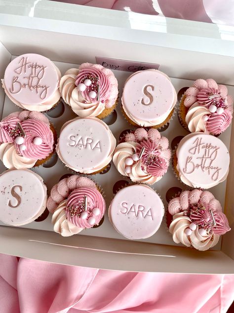 22 Cupcakes Birthday, Pink And Brown Cupcakes, Fondant Cupcake Toppers Birthday, 18th Birthday Cupcakes Ideas, 13th Birthday Cupcakes, 18th Cupcakes, Adult Cupcakes, Pink Cupcakes Birthday, 21st Birthday Cupcakes