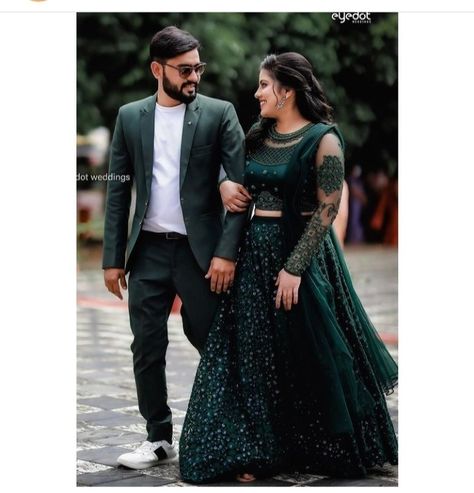 Indian Couples Outfits, Couple Dress For Wedding Indian, Bottle Green Couple Outfit, Engagement Photos Indian Outfits, Couple Dress For Reception Indian, Reception Look Indian Couple, Couple Reception Dress, Same Dress Couple Pics, Couple Dresses For Reception