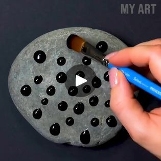 Painting On Stone, Art Reels, Drawing Rocks, Magical Paintings, Pebble Painting, Rock Crafts, Crafty Craft, Stone Rocks, Stone Art