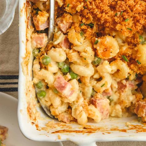 Ham Mac And Cheese, Ham And Cheese Pasta, Pasta Peas, Casserole Healthy, Mac And Cheese Casserole, Southern Thanksgiving, Easy Ham, Paleo Life, Healthy Casseroles