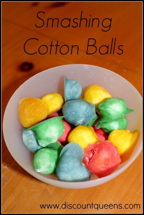 Simple Crafts For Toddlers, Cotton Ball Activities, Fun Things For Kids, Cotton Ball Crafts, Hallowen Ideas, Things For Kids, Daycare Activities, Food Colouring, Tin Foil