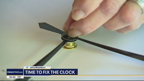 DIY Tips for Repairing Your Own Clock and Replacing the Clocks Works Antique Clock Repair, Clocks Aesthetic, Big Blank Wall, Clock Gears, Woodworking Store, Small Clock, Diy Wall Clock, Clock Repair, Clock Parts