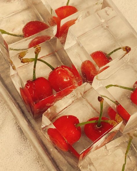 DISCO CUBES on Instagram: “Vendredi mon cheri 🍒” Art Cube, Ice Art, Spring Cocktails, Dinner Party Menu, Jelly Cake, Juice Boxes, Picture Collage Wall, Mon Cheri, Vintage Recipes