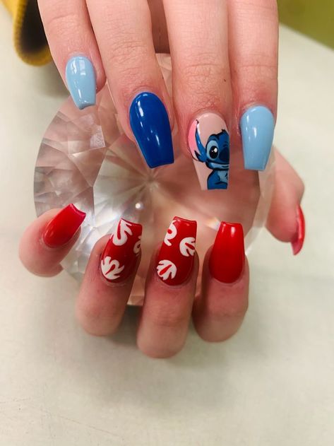 Lilo And Stitch Acrylic Nails, Disney Nails Stitch, Cute Stitch Nails, Short Stitch Nails, Disney Stitch Nails, Chrome Disney Nails, Stitch Acrylic Nails, Disney Fingernails, Disney Nail Designs Princesses