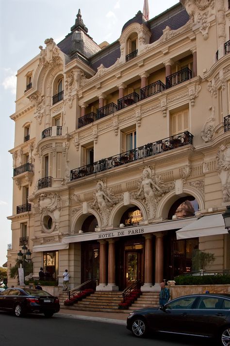 Hotel De Paris, Monte Carlo Fancy Buildings, Fancy Hotel, Monte Carlo Monaco, Montecarlo Monaco, Pool Bar, Paris Hotels, Beautiful Hotels, Old Building, French Riviera