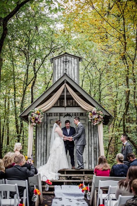 Outdoor Chapel Wedding Decorations, Chapel In The Hollow, Tiny Wedding Chapel, Small Chapel Wedding, Mini Chapel, Outdoor Wedding Chapel, Beautiful Chapels, Wedding Chapel Ideas, Garden Chapel