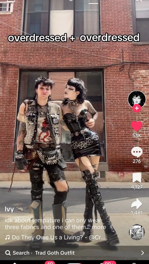 Nice Goth Outfits, Alt Outfit Inspo Fem, Hardcore Punk Outfits, Alt Outfit Ideas, Punk Couples, Punk Grunge Outfits, Alternative Fashion Punk, Trad Goth Outfits, Alt People