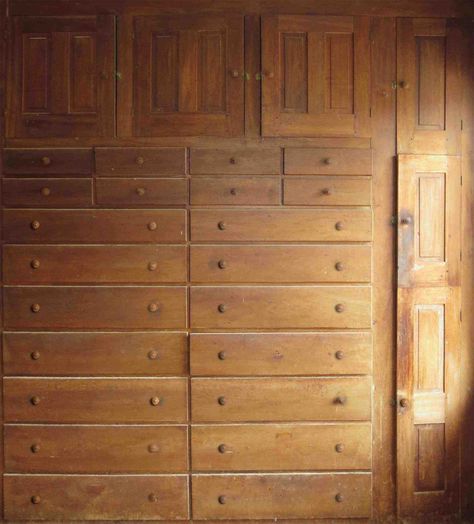 Shaker Architecture, Federal Farmhouse, Shaker House, Shaker Interior, Shaker Home, Shaker Wall, Shaker Design, Shaker Furniture, Shaker Style