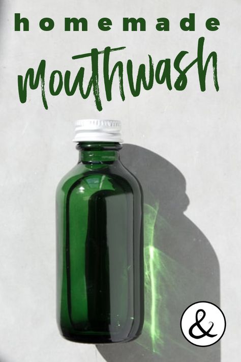 This all natural homemade mouthwash is made with only natural ingredients. There is no need for mouthwash with synthetic blue dyes. Get a clean mouth and fresh breath with this recipe. #mouthwash Home Made Mouthwash, Mouthwash Diy, Homemade Mouthwash, Diy Haircare, Best Mouthwash, Natural Mouthwash, Detox Your Home, Bowl Party Food, Diy Lotion