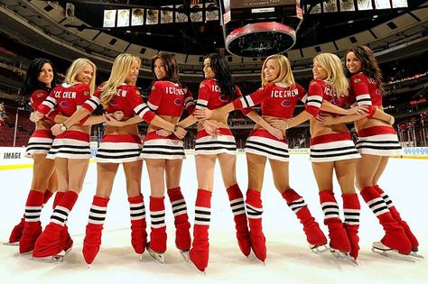 Blackhawks have the best jerseys and ice-crew girls in hockey! Ice Hockey Girls, Ice Girls, Blackhawks Hockey, Hockey Girls, Nfl Cheerleaders, San Jose Sharks, The Windy City, Vancouver Canucks, Sporty Girls