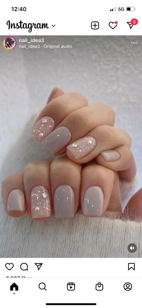 School Acrylic Nails, Acrylic Nails Back To School, Trendy Back To School Nails, Glitter Nails French, Opi Neutral, Graduation Nails Ideas, Nail School, Nail Tech School, Ombre Gel Nails