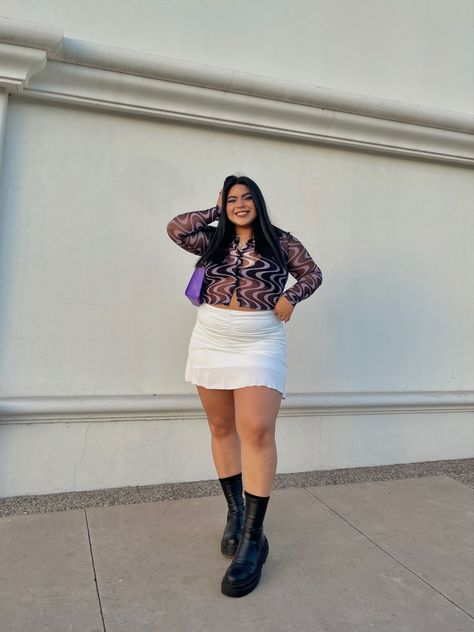 Festival Midsize Outfits, Grapevine Festival Outfits, Midsize Outfits Concert, Festival Outfits 2023 Plus Size, Casual Festival Outfit Plus Size, Twice Concert Outfit Ideas Plus Size, Lollapalooza Outfit Ideas Plus Size, Festival Inspo Outfits Plus Size, Music Festival Outfit Ideas Plus Size