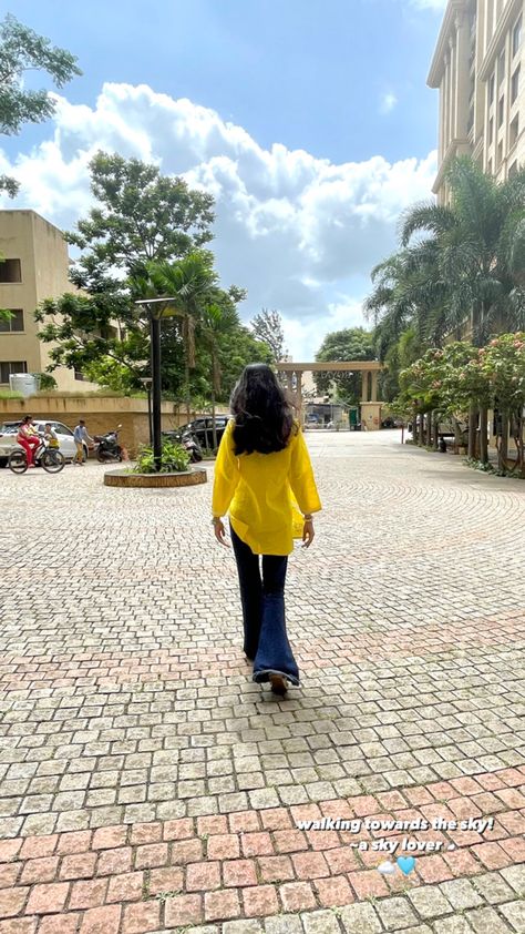 also the outfit🤌🏻 desi oversized kurta + flared boot cut jeans🫶🏻 Pretty Skies, Sky Photography Nature, Pretty Sky, The Outfit, Boot Cut Jeans, Cut Jeans, Sky Photography, Geology, Boot Cut