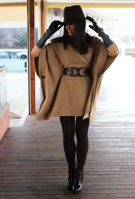 Gray Poncho Outfit, Brown Poncho Outfit, Burgundy Scarf Outfit, Black Poncho Outfit, Carolina Cup Outfit, Poncho Outfit Fall, Diy Fashion No Sew, Poncho Outfit, Dynasty Outfits