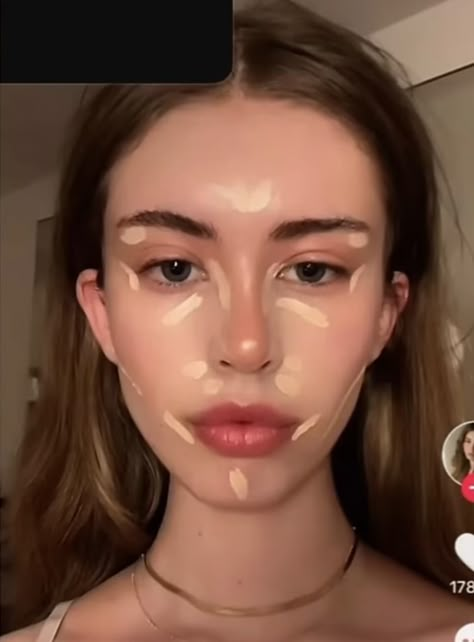 concealer placement !! Highlight Placement Makeup, Round Face Concealer, No Foundation Or Concealer Makeup Looks, How To Place Concealer, Where Should I Put Concealer, Foundation Concealer Steps, Makeup That Suits Your Face, Foundation Placement Makeup, Concealer And Mascara Makeup Look