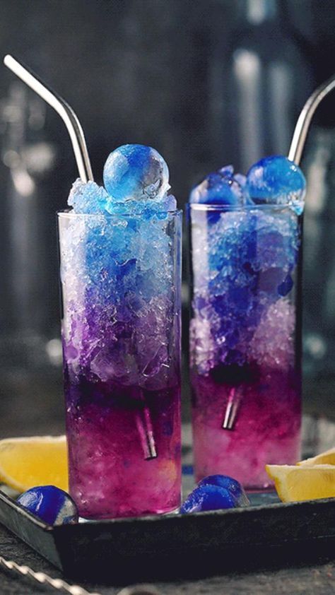 Lemon Magic, Galaxy Lollipops, Tea With Lemon, Purple Space, Banana Smoothie Recipe, Colorful Drinks, Raspberry Smoothie, Blue Tea, Fruity Drinks