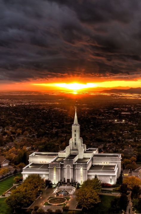 http://facebook.com/pages/Temples-of-The-Church-of-Jesus-Christ-of-Latter-day-Saints/163927770338391 “Oh, how glorious from the throne above shines the gospel light of truth and love! Bright as the sun, this heavenly ray lights ev'ry land today.” Temple Sunrise, Ogden Temple, Bountiful Temple, Lds Temple Pictures, Later Day Saints, Mormon Temples, Temple Pictures, Lds Art, Mormon Temple