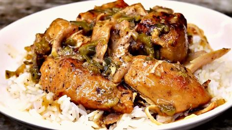 How to Make Southern-Style Stewed Chicken Soulfood Chicken Recipes, Stew Chicken Legs Recipe, Southern Chicken Thigh Recipes, Easy Stewed Chicken, Chicken Wing Stew Recipes, Southern Style Dinner Recipes, Baked Chicken Soul Food, Southern Style Stewed Chicken And Rice, Stewed Drumsticks