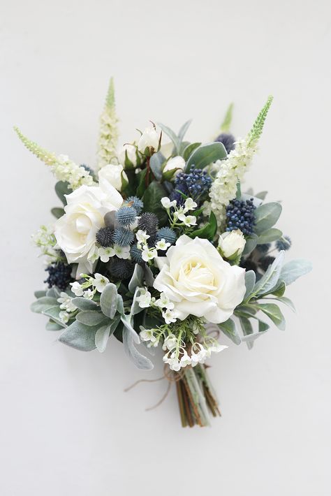 Wedding Flower Arrangements Dusty Blue, Flowers On Wedding Aisle, French Blue Winter Wedding, Navy And White Flowers, Bridal Bouquet Fall Blue, Fake Floral Arrangements Diy Wedding, Bridal Bouquet Sage Green, Blue White Wedding Flowers, Creative Floral Arrangements