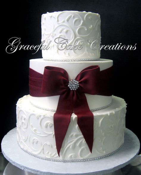 https://flic.kr/p/ZVjufu | Elegant White Butter Cream Wedding Cake with a Burgundy Sash & Bow accented with Bling Butter Cream Wedding Cake, Cream Wedding Cake, Cream Wedding Cakes, Burgundy Wedding Cake, Ivory Wedding Cake, Wedding Cakes Elegant, Lace Wedding Cake, Romantic Wedding Cake, Amazing Wedding Cakes