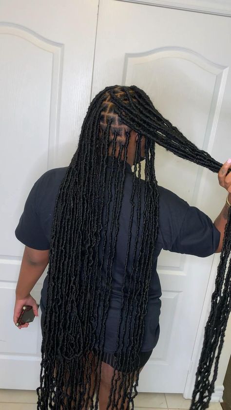 Soft Locs Knee Length, 44 Inch Soft Locs, 30 Inch Soft Locs Hairstyles, Large Part Soft Locs, Ankle Length Soft Locs, Soft Locs 30 Inch, Faux Locs Medium Size Parts, Ankle Length Faux Locs, Soft Locs Large Parts