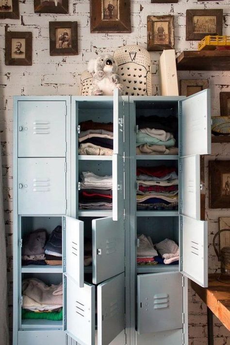 metal locker wardrobe Vintage Lockers, Decoration Photography, Metal Lockers, Casa Vintage, Metal Cabinet, Hus Inspiration, Style At Home, Boy Room, New Room