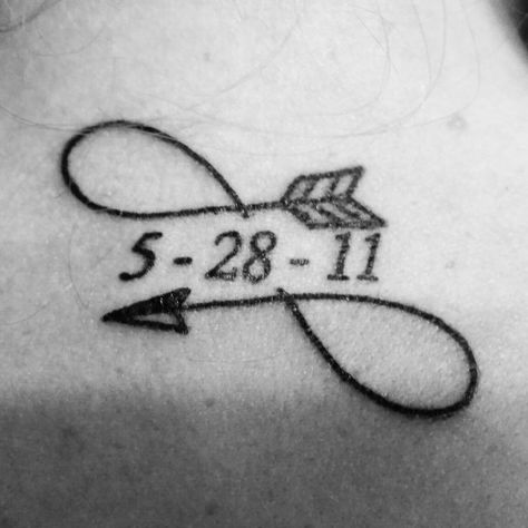 Marriage Tattoos, Date Tattoo, Anniversary Tattoo, Infinity Tattoo Designs, Tato Henna, Petit Tattoo, Relationship Tattoos, Date Tattoos, Tattoo Wedding Rings