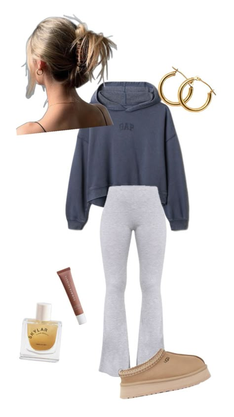 grey yoga pants navy hoodie uggs Winter Outfits Hoodie Comfy, Grey Yoga Pants Outfit Winter, College Cozy Outfits, Going Out Outfits Comfy, Grey Leggings With Uggs Outfit, Lounge Sweatpants Outfit, Basic Cold Weather Outfits, Comfy Athletic Outfits For School, Navy Yoga Pants Outfit