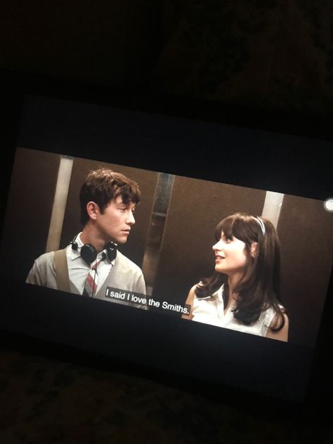 500 Days Of Summer, 500 Days, Movies Quotes Scene, Great Movies To Watch, 사진 촬영 포즈, I Love Cinema, Double Decker Bus, Mia 3, Movie Lines