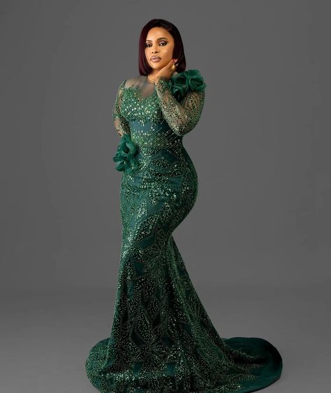 Tailor Catalogue | Designer @tashvogueglobal #tailorcataloguepage | Instagram Gown Lace Styles Nigerian, Beaded Lace Styles, Lace Gown Styles For Women, Nigerian Asoebi, Shape Gown, Gown For Wedding Party, Lace Styles For Wedding, Wedding Attire For Women, Bridal Clothes