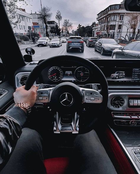 Black Mercedes Benz Aesthetic, Cars Phone Wallpaper, Phone Wallpaper Girly, Aesthetic Chill Vibes, Mercedes Benz Aesthetic, Benz Aesthetic, Cars Mercedes Benz, Aesthetic Chill, Black Mercedes