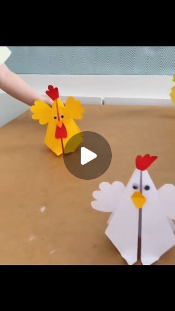 cutcutefunny on Instagram: "Chicken race 🐔🚩  📷diy hacks #playathomeideas #toysathome #diytoysforkids #diytoy #toddleractivities #toddlerdiy #toddlertoyidea #spendingtimewithkids #becreativeathome" Chicken Art Preschool, Paper Chicken Craft, Chicken Diy Projects, Chicken Crafts For Kids, Farm Animal Crafts For Kids, Paper Chicken, Chicken Song, Chicken Craft, Origami Toys