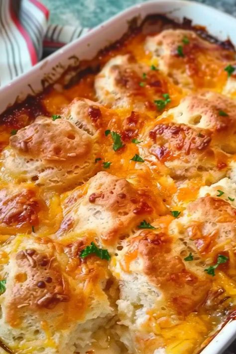 Chicken Bubble Biscuit Bake Casserole Dinner For Picky Eaters, Chicken Biscuit Casserole, Chicken Casseroles, Chicken And Biscuits, Biscuit Bake, Easy Chicken Dinner Recipes, Baked Casserole, Chicken Crockpot, Comfort Dishes