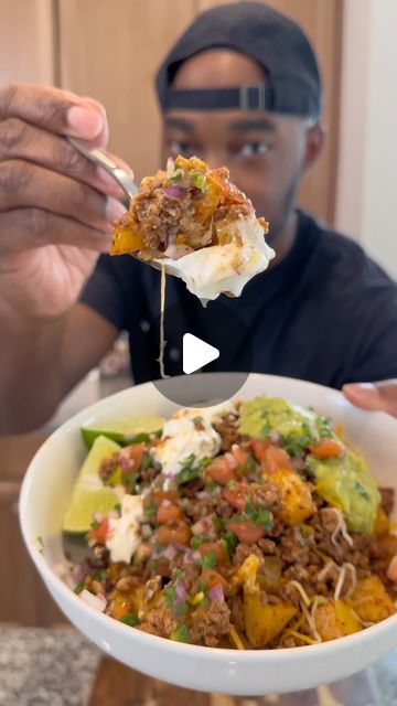 Daven Gates aka OneStopChop on Instagram: "Soft Potato Taco Bowl is my new favorite. Used to make these all the time when I worked at Taco Bell! Perfect for meal preps too more protein, less guilt!! #tacobowl #scrubdaddy #scrubdaddypartner #onestopchop" Potato Taco Bowl, Taco Bell Potatoes, Daven Gates, Mobile Barber, Taco Tuesday Recipes, Mexican Entrees, Chicken Taco Bowls, Taco Bowl Recipe, Taco Bowl