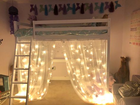 How To Decorate Bunk Beds, Loft Bed Canopy, Under Loft Bed Ideas Kids, Teen Loft Bedrooms, Loft Bed With Curtains, Loft Bed Curtains, Loft Bed Ideas, Ikea Loft Bed, Girls Loft Bed