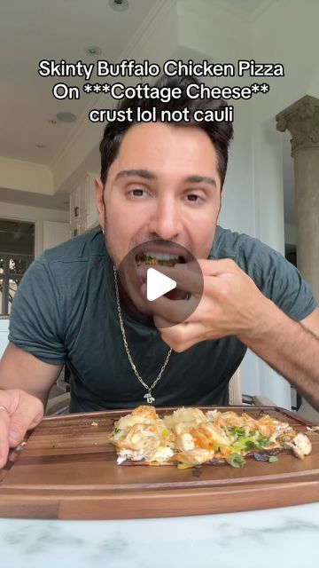 Joey Zauzig on Instagram: "COTTAGE CHEESE CRUST .. not cauli lol this was new for me so forgive me but this recipe hit trust and believe me on that. Buffalo chicken pizza and on cottage cheese crust wow ! Just wow this is LOW CARB, HIGH PROTEIN! At its best. Let me know what you think  - - - - - - #healthyrecipes #recipe #skinty" Cottage Cheese Chicken, Healthy Pizza Crust, Chicken Cottage, Cheese Wraps, Cottage Cheese Recipes Healthy, Cheese Crust Pizza, 15 Minute Dinners, Savoury Pies, Buffalo Chicken Pizza