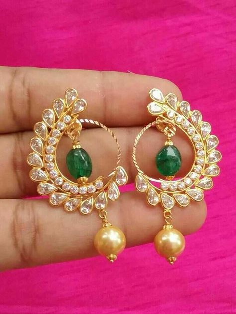 Pretty half design ear tops Uncut Diamond Earrings, Uncut Jewellery, Gold Earing, Perhiasan India, Asian Jewelry, Chandbali Earrings, Wedding Jewellery Collection, Jewelry Design Earrings, Gold Earrings Designs