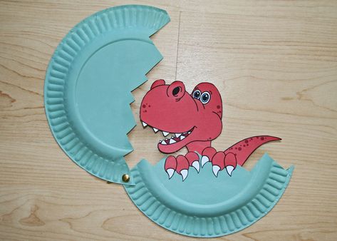 Baby Dinosaur Paper Plate Craft Chameleon Craft, Dinosaur Crafts Kids, Dinosaur Crafts Preschool, Paper Plate Art, Paper Plate Craft, Dino Eggs, Baby Dinosaur, Dinosaur Crafts, Dinosaur Eggs